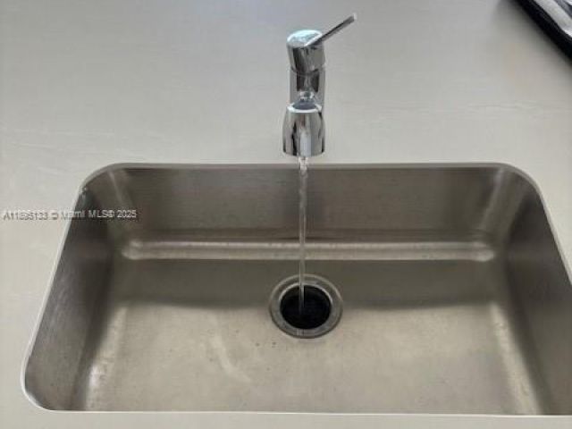 Дом в аренду по адресу 27709 SW 155 CT - фото 7516796