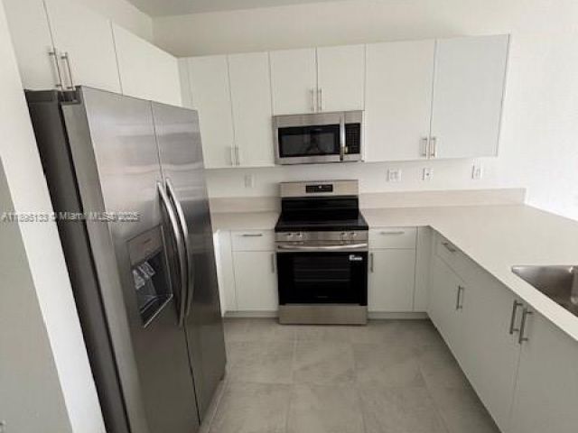 Дом в аренду по адресу 27709 SW 155 CT - фото 7516800