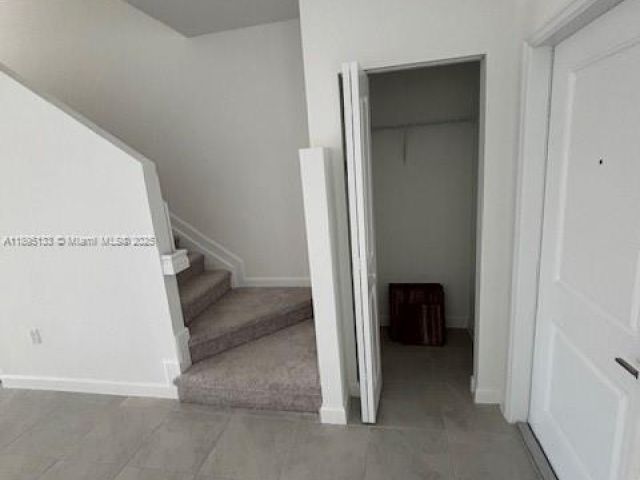 Дом в аренду по адресу 27709 SW 155 CT - фото 7516802