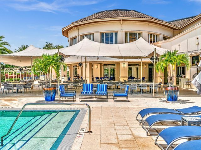 Продажа дома по адресу 8126 Valhalla Drive - фото 6660016