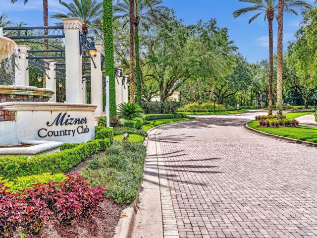 Продажа дома по адресу 8126 Valhalla Drive - фото 6660025