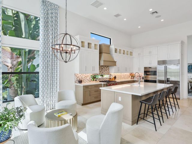 Продажа дома по адресу 2530 NW 71st Street - фото 6689115