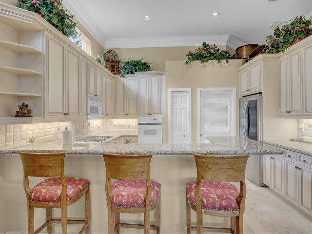 Продажа дома по адресу 4230 NW 60th Drive - фото 6690319