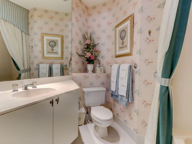 Продажа дома по адресу 4230 NW 60th Drive - фото 6690322