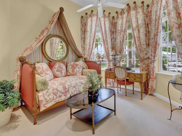 Продажа дома по адресу 4230 NW 60th Drive - фото 6749254