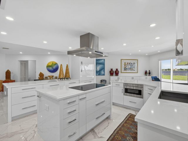 Продажа дома по адресу 4 Woodbrook Circle - фото 6682613