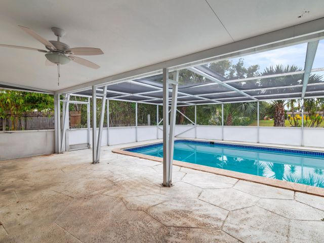 Дом в аренду по адресу 250 Arlington Road - фото 6663273