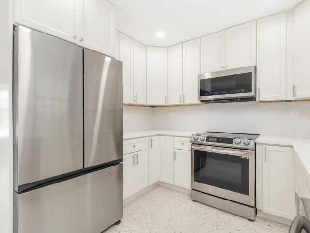 Дом в аренду по адресу 250 Arlington Road - фото 6663280