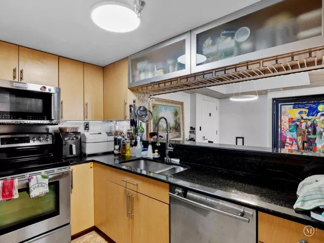 Продажа квартиры #1208 - фото 6663953