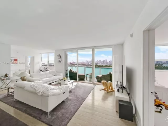 Продажа квартиры #2107 - фото 6666254