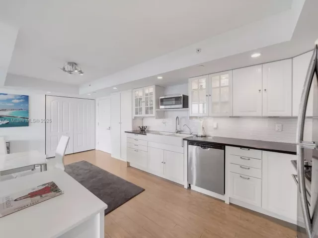 Продажа квартиры #2107 - фото 6666251