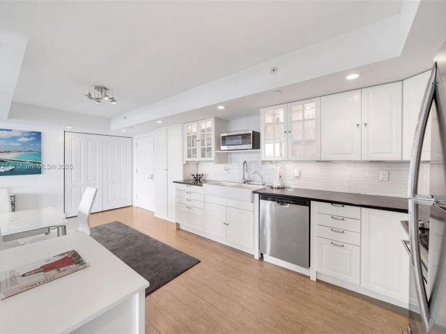 Продажа квартиры #2107 - фото 6666251