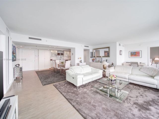 Продажа квартиры #2107 - фото 6666258