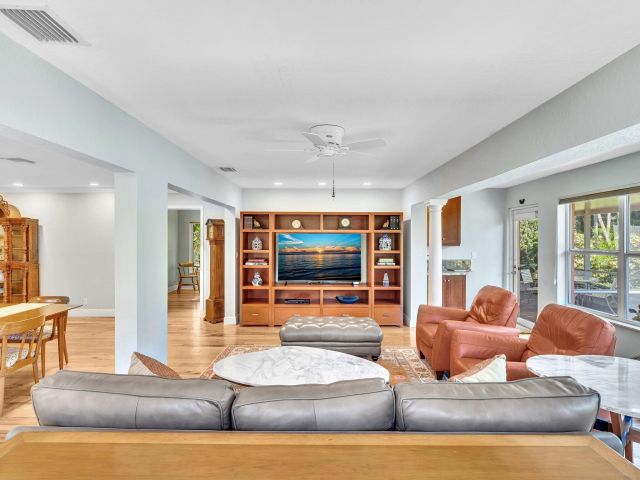 Продажа дома по адресу 162 Del Rio Boulevard - фото 6689392