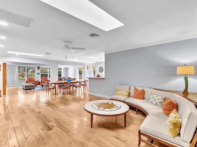 Продажа дома по адресу 162 Del Rio Boulevard - фото 6689394