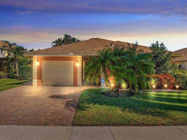 Продажа дома по адресу 162 Del Rio Boulevard - фото 6689396