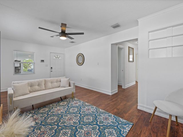 Продажа дома по адресу 724 Mcintosh Street - фото 6663294