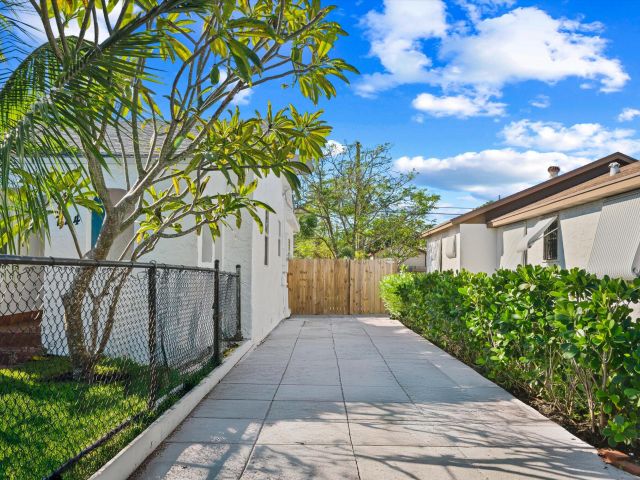 Продажа дома по адресу 724 Mcintosh Street - фото 6663301