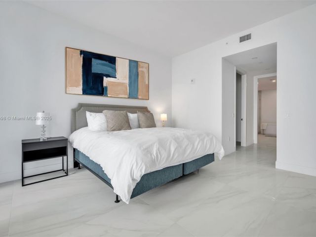 Квартира в аренду номер1003 - фото 6663887