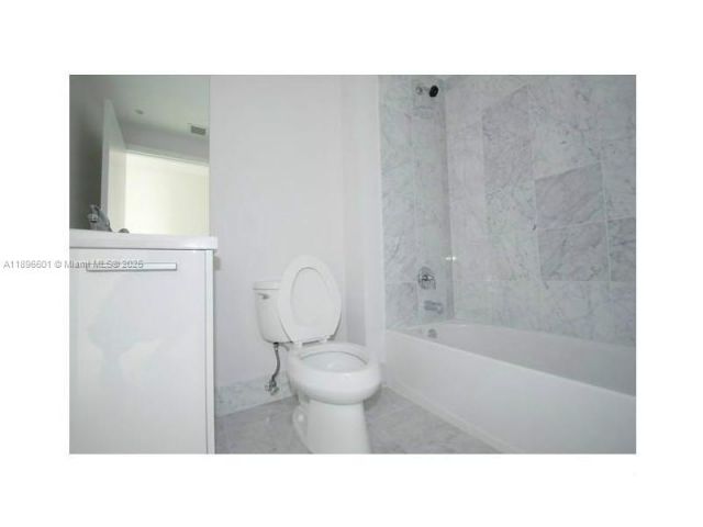 Квартира в аренду номер3408 - фото 6681889