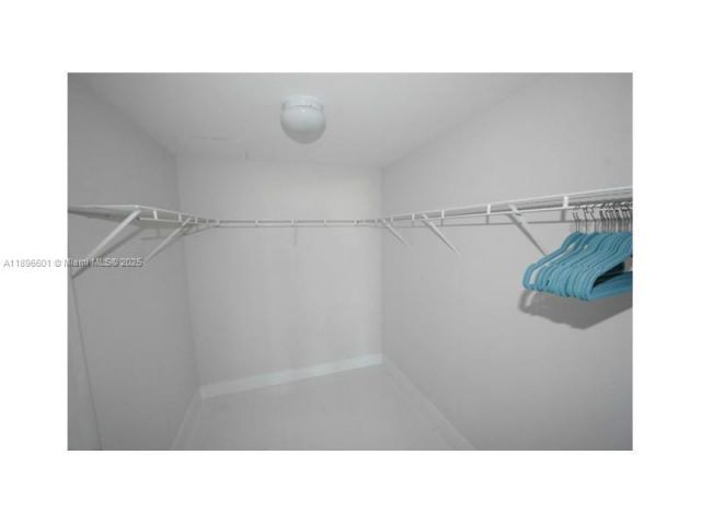 Квартира в аренду номер3408 - фото 6681891