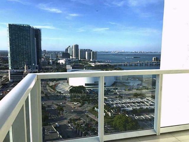 Квартира в аренду номер3408 - фото 6681900