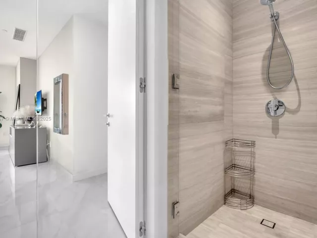 Продажа квартиры #3503 - фото 6668061