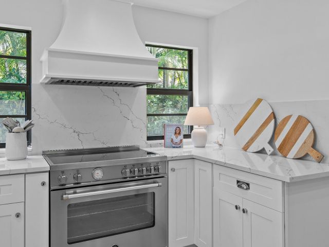 Продажа дома по адресу 3214 Washington Road - фото 6682623