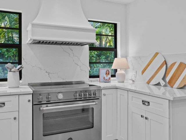 Продажа дома по адресу 3214 Washington Road - фото 6682633