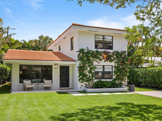 Продажа дома по адресу 3214 Washington Road - фото 6682639