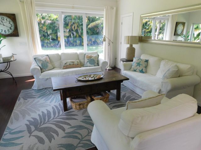 Дом в аренду по адресу 2360 NE 15th Terrace - фото 6694097