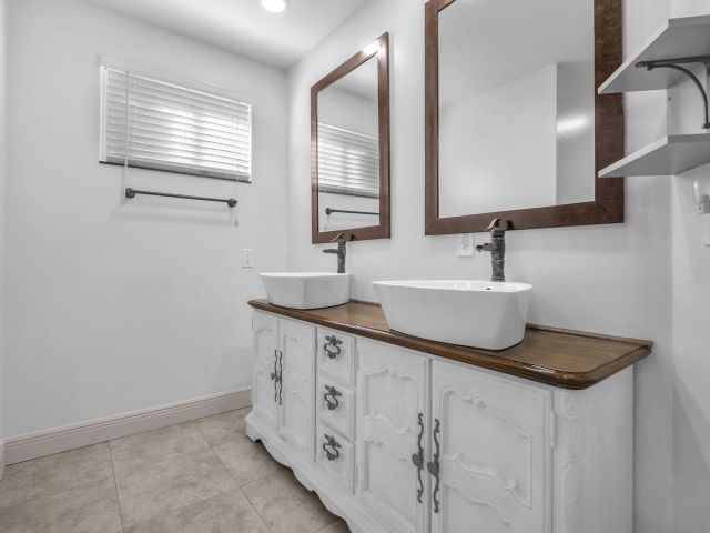 Продажа дома по адресу 15225 SW 235th Street - фото 6698663