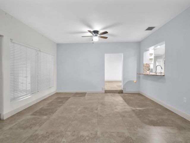 Продажа дома по адресу 15225 SW 235th Street - фото 6698671