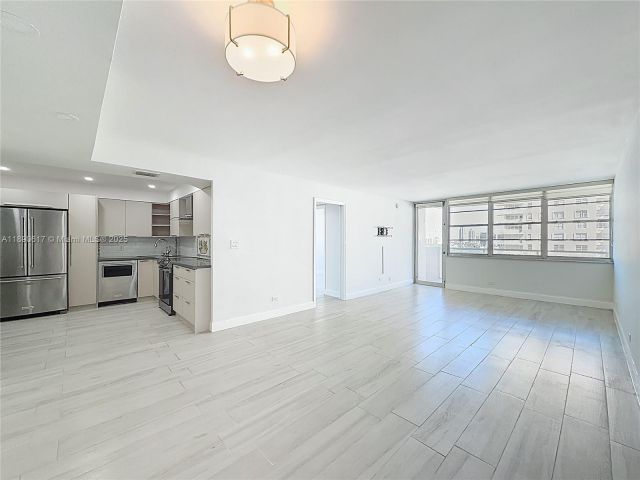 Продажа квартиры #1211 - фото 6691103