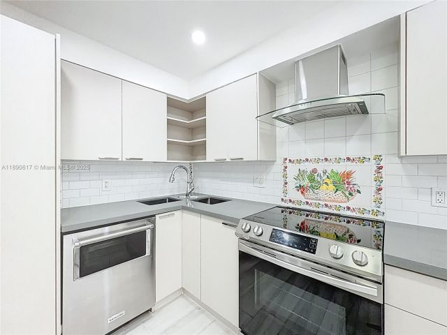 Продажа квартиры #1211 - фото 6691105