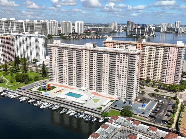 Продажа квартиры #1211 - фото 6691116