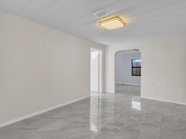 Продажа дома по адресу 503 58th Street - фото 6677505