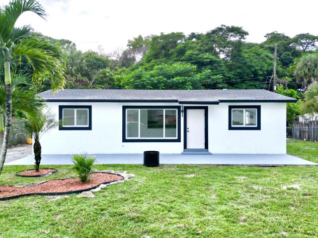 Продажа дома по адресу 773 Arlington Drive - фото 6678452