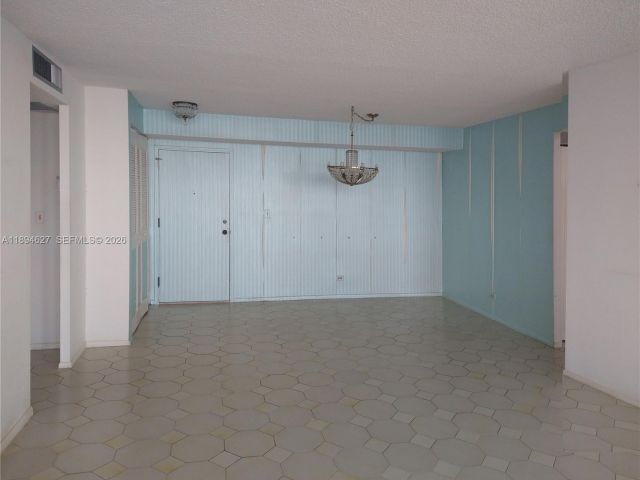 Продажа квартиры #2002 - фото 7428066