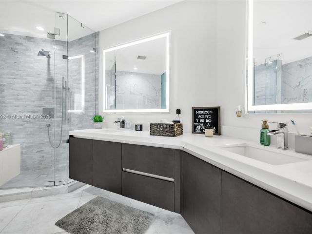 Продажа квартиры #806 - фото 6678342