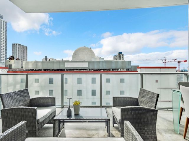 Продажа квартиры #806 - фото 6678344