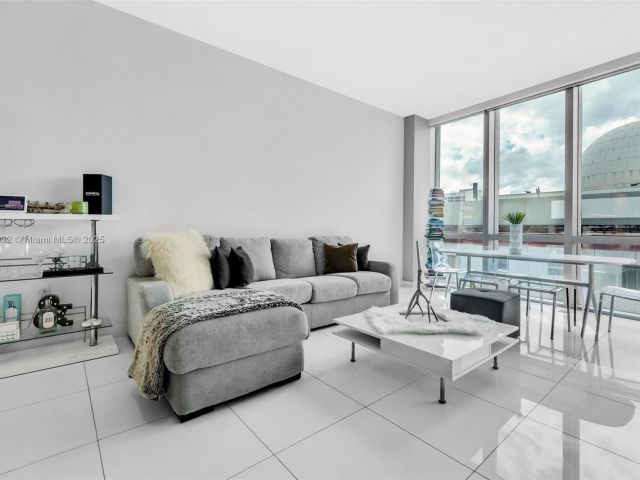 Продажа квартиры #806 - фото 6678349