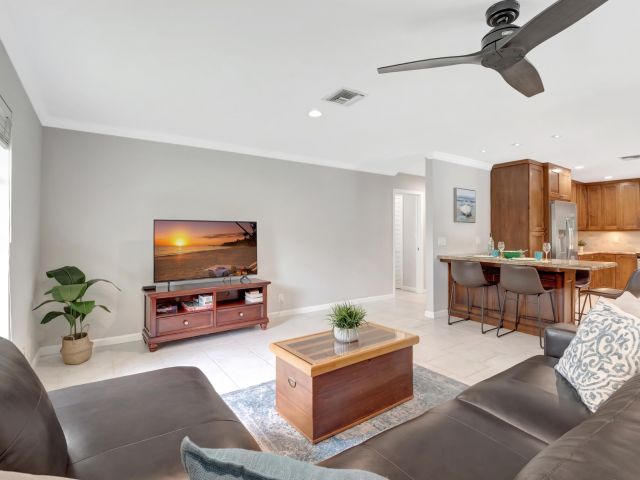 Дом в аренду по адресу 2244 NW 39th Drive - фото 6706801