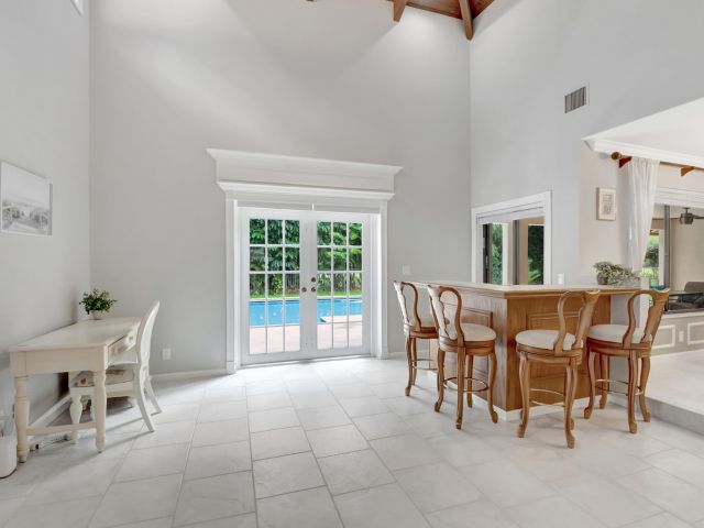 Дом в аренду по адресу 2244 NW 39th Drive - фото 6706806