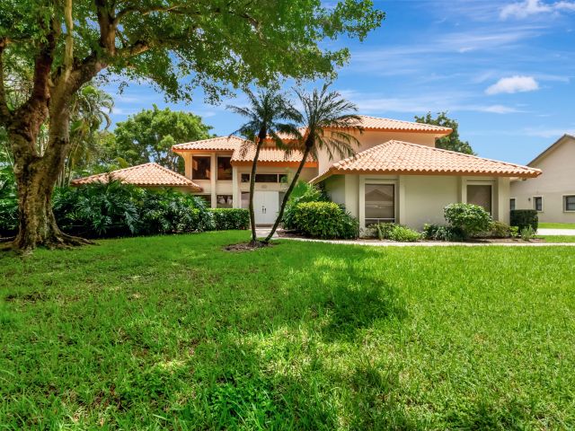 Дом в аренду по адресу 2244 NW 39th Drive - фото 6706819