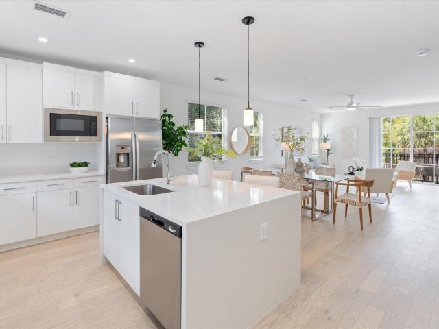 Дом в аренду по адресу 47 NW 4th Avenue 47 - фото 6665074