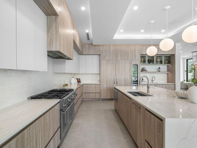 Продажа дома по адресу 721 Lake Avenue N - фото 6682487