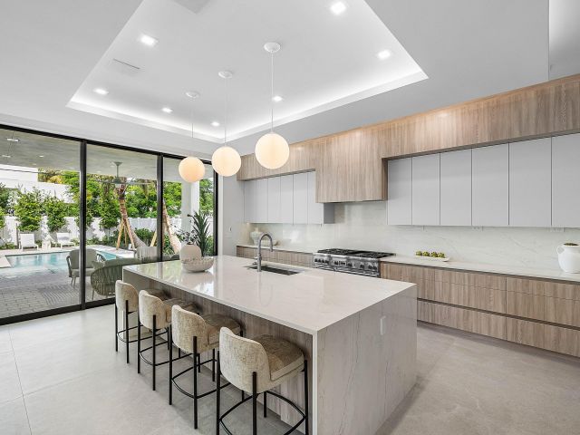 Продажа дома по адресу 721 Lake Avenue N - фото 6682489