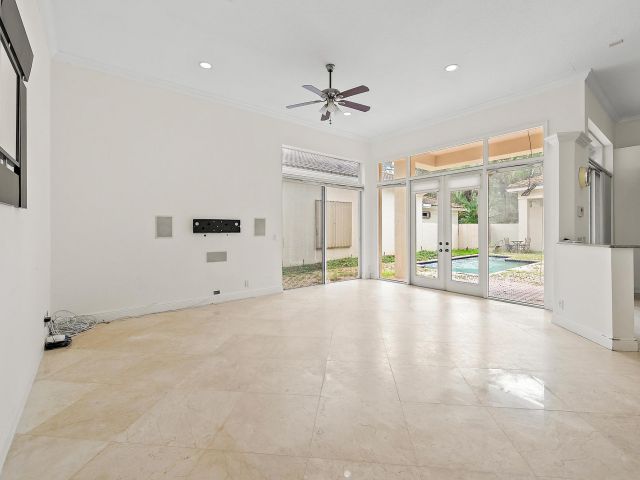 Продажа дома по адресу 6612 NW 23rd Terrace - фото 6689314