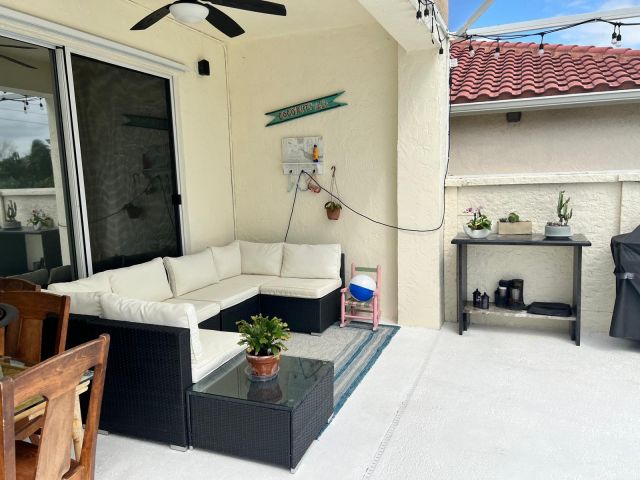 Дом в аренду по адресу 18280 Coral Isles Drive - фото 6689232